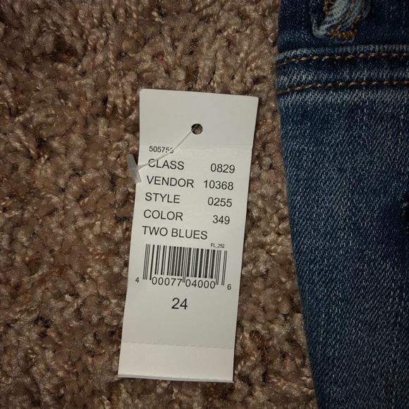 Women’s PacSun Jean Shorts - Picture 3 of 3